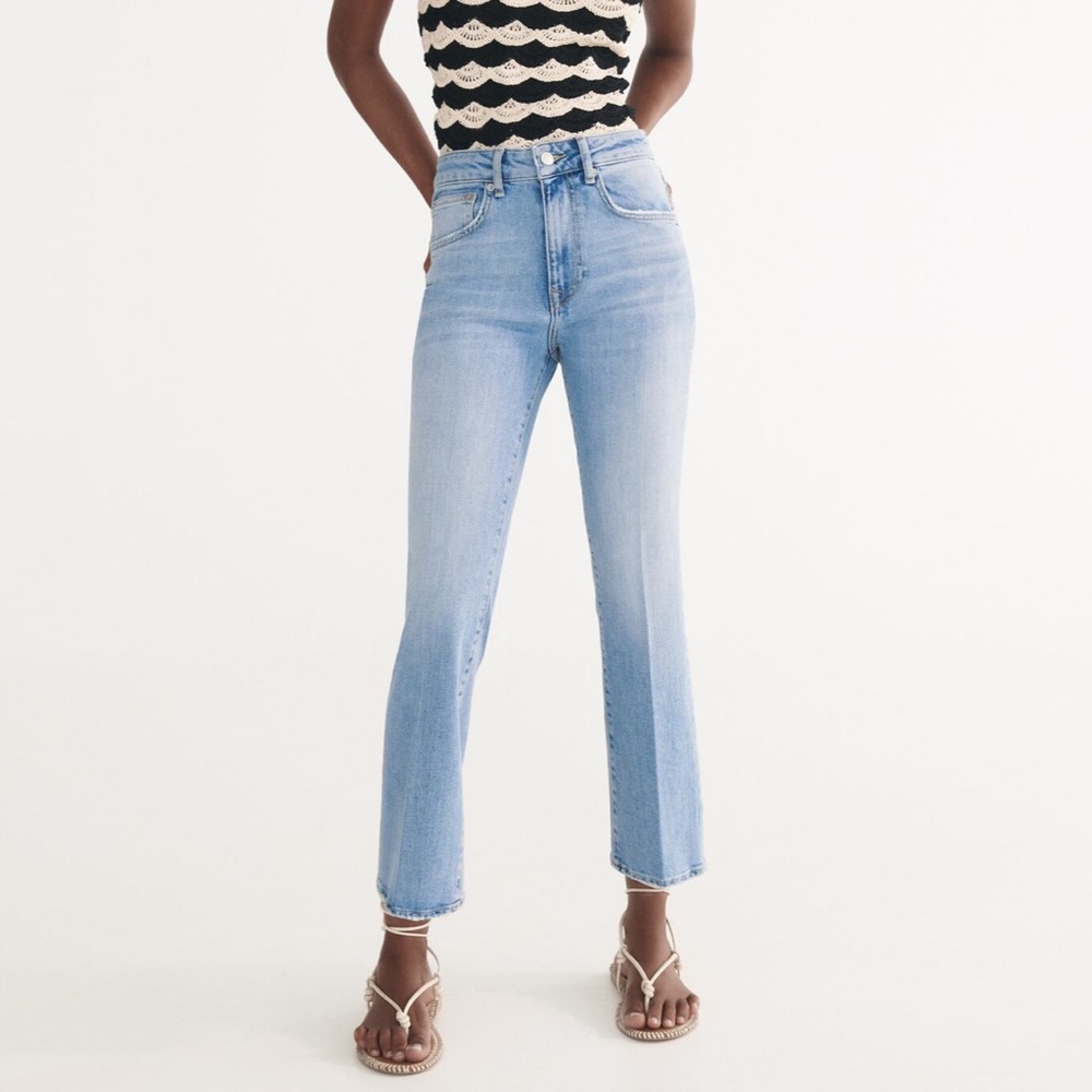 High rise crop flare jeans Zara